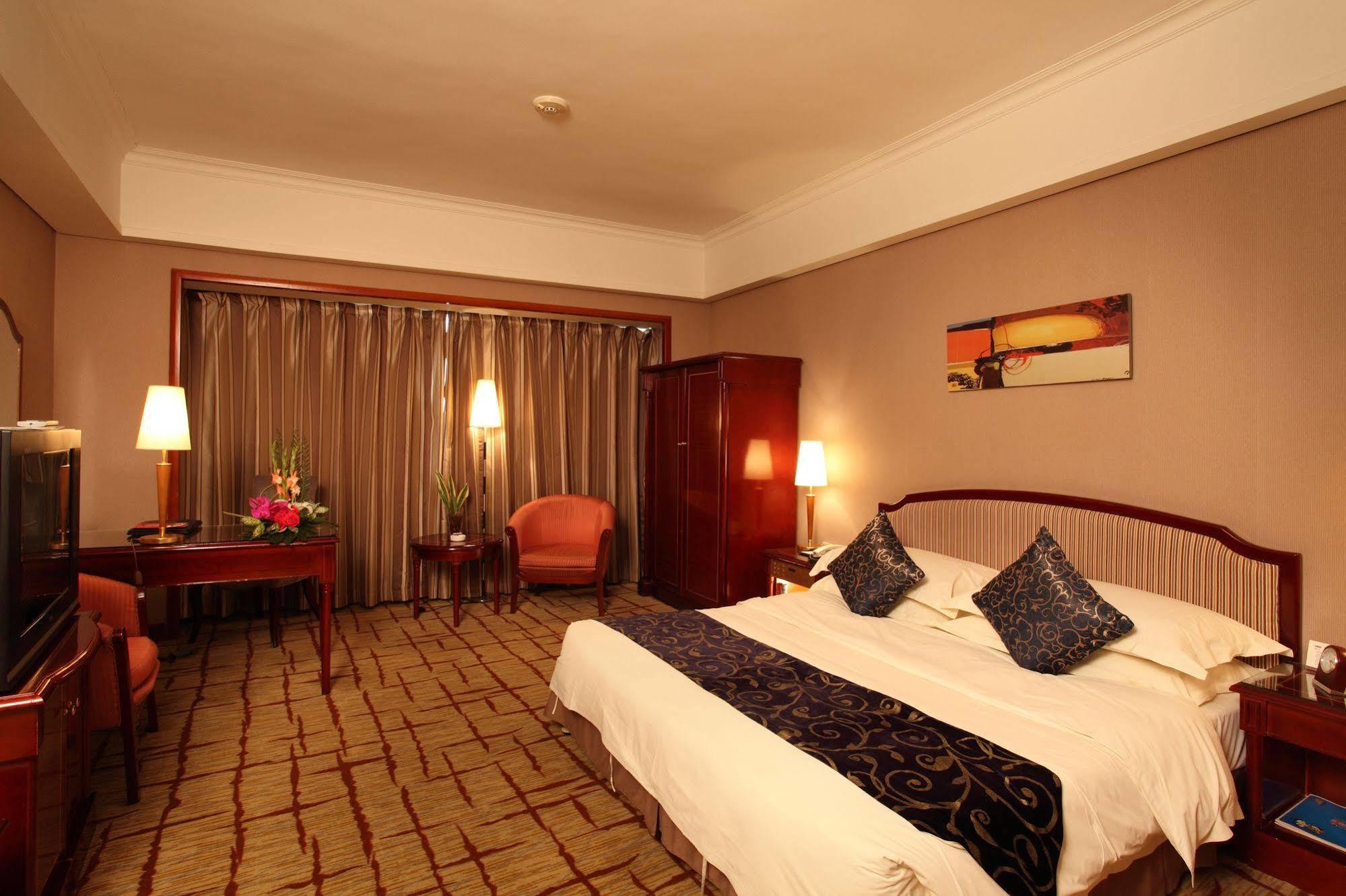 Weilai Conifer Hotel 정저우 외부 사진