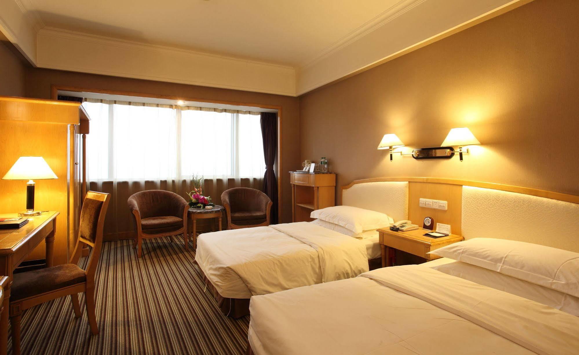 Weilai Conifer Hotel 정저우 외부 사진