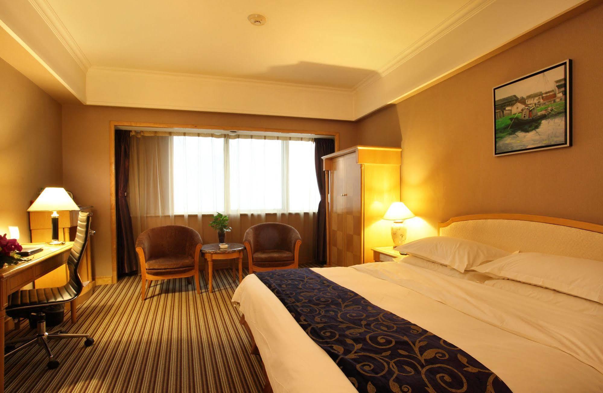 Weilai Conifer Hotel 정저우 외부 사진